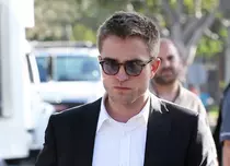 Robert Pattinson a trecut la următoarea cucerire