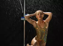 FOTO: Sore a filmat videoclipul piesei "Bad Boy is Back"