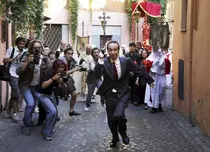 Din dragoste pentru Roma