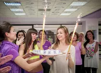 Bebeluşa Ioana, de la “Cronica Cârcotaşilor”, a împlinit 23 de ani 