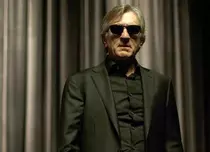 Dincolo de întuneric