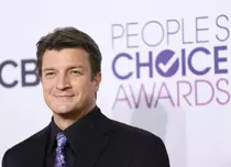 Nathan Fillion ţine cu dinţii de „Castle”