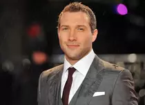 Jai Courtney va juca rolul lui Kyle Reese în noul film "Terminator: Genesis"