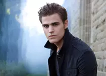 Paul Wesley va debuta ca regizor cu un episod din „Jurnalele vampirilor”