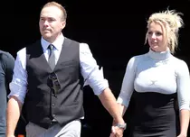 Britney Spears se pregăteşte de nuntă?