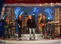 Antonia şi Holograf, invitaţii serii la “Cronica Cârcotaşilor”