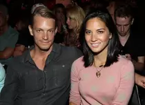 Olivia Munn şi Joel Kinnaman s-au despărţit
