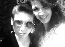 Alina Chivulescu, înconjurată de prietene de ziua ei