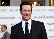 Jon Hamm („Mad Men”) se mută pe marele ecran