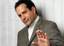 Tony Shalhoub („Monk”) a primit un rol în serialul „Sora Jackie”