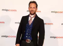 Luke Perry va juca în viitorul serial „CSI: Cyber”