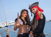 Mandinga şi Connect-R au lansat videoclipul “Ce poveste” 