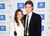 Rachel Bilson şi Hayden Christensen au o fetiţă!