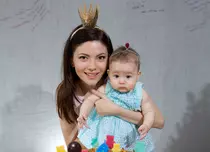 Anca Lungu și fiica ei, Natalia Adriana, îl așteaptă pe Moșul