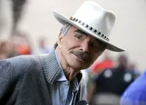 Burt Reynolds își vinde obiectele personale