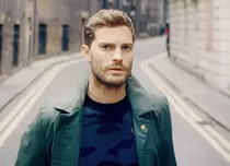 Jamie Dornan a devenit din nou tată