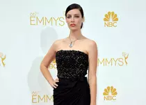 Jessica Paré („Mad Men”) a născut un băieţel. Aflaţi ce nume a ales!