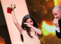 "Taxi", premiat cu Ursul de Aur 2015, la Festivalul Internaţional de Film Bucureşti