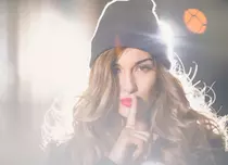 Alina Eremia a lansat un nou videoclip, “Played you”