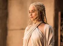 Nici lui Daenerys nu-i este prea bine în noul sezon din „Urzeala…”. Spoiler!