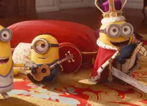 Minionii se bat cu regina Angliei în noul trailer!