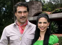 Eduardo Yáñez şi Africa Zavala îşi ascund relaţia