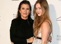 Billie Lourd, fata lui Carrie Fisher, debutează ca actriţă la TV