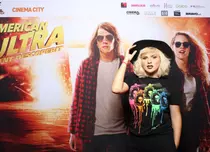 Vedetele au urmărit în avanpremieră filmul „American Ultra: Agent descoperit”