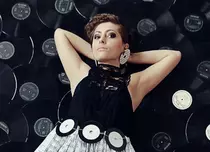 De la Helsinki la București: Elena Mîndru cântă jazz cu Big Band-ul Radio