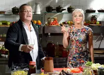 Dezlegare la peşte în “Politică şi delicateţuri”, cu Gianina Corondan