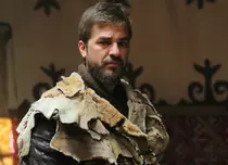 Engin Altan Düzyatan, din “Putere şi glorie”, a avut incidente la filmări