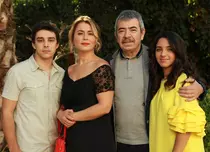 Azi se termină serialul „Îngeri şi nobili” de la Acasă