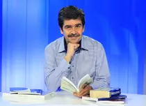 De vorbă cu Radu Paraschivescu despre “România în 7 gesturi”