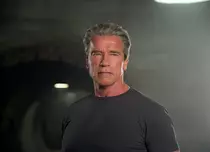 Arnold Schwarzenegger negociază pentru „Predator”