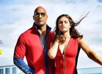 Noul „Baywatch” are de toate și promite să incingă vara lui 2017