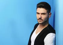 Tolgahan Sayişman, din „Prizoniera dragostei”, cântă în româneşte