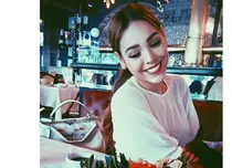 Danna Paola şi-a ţinut fanii în suspans de ziua ei