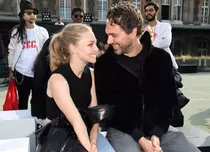 Amanda Seyfried s-a logodit cu Thomas Sadoski („Redacţia”)