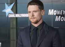 Jack O’Connell va fi Alexander McQueen pe marele ecran