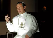 Serialul „Tânărul papă”, cu Jude Law în rol principal, din această seară la HBO