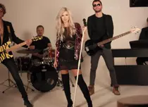 Andreea Bălan a lansat primul videoclip după nașterea Ellei