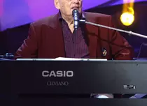 Horia Moculescu cântă cu Ristei, în premieră, la "Te cunosc de undeva!"