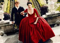 AXN White difuzează sezonul 2 din „Outlander” din luna decembrie