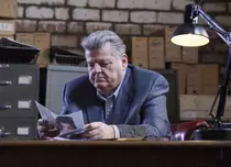 “Robbie Coltrane prezintă: probe esenţiale”, o nouă serie la Crime + Investigation®