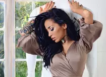 Dorian şi Ruby au lansat videoclipul „Sare pe rană”