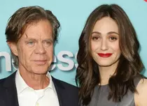 Emmy Rossum vrea salariu egal cu William H. Macy, în „Shameless” 8
