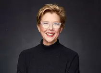 Annette Bening vine la TV, în serialul „American Crime Story”