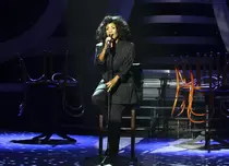 Loredana, Pink, Whitney Houston și Tinu Vereșezan vin la “Te cunosc de undeva!”