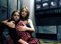 Recomandarea TVmania pentru seara de marți, 21 martie: „Camera de refugiu”, cu Jodie Foster