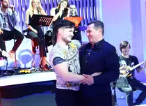 Liviu Vârciu îl serbează pe Nea Mărin alături de Gina Pistol și Nicolai Tand, miercuri seară, la „Zaza Sing”